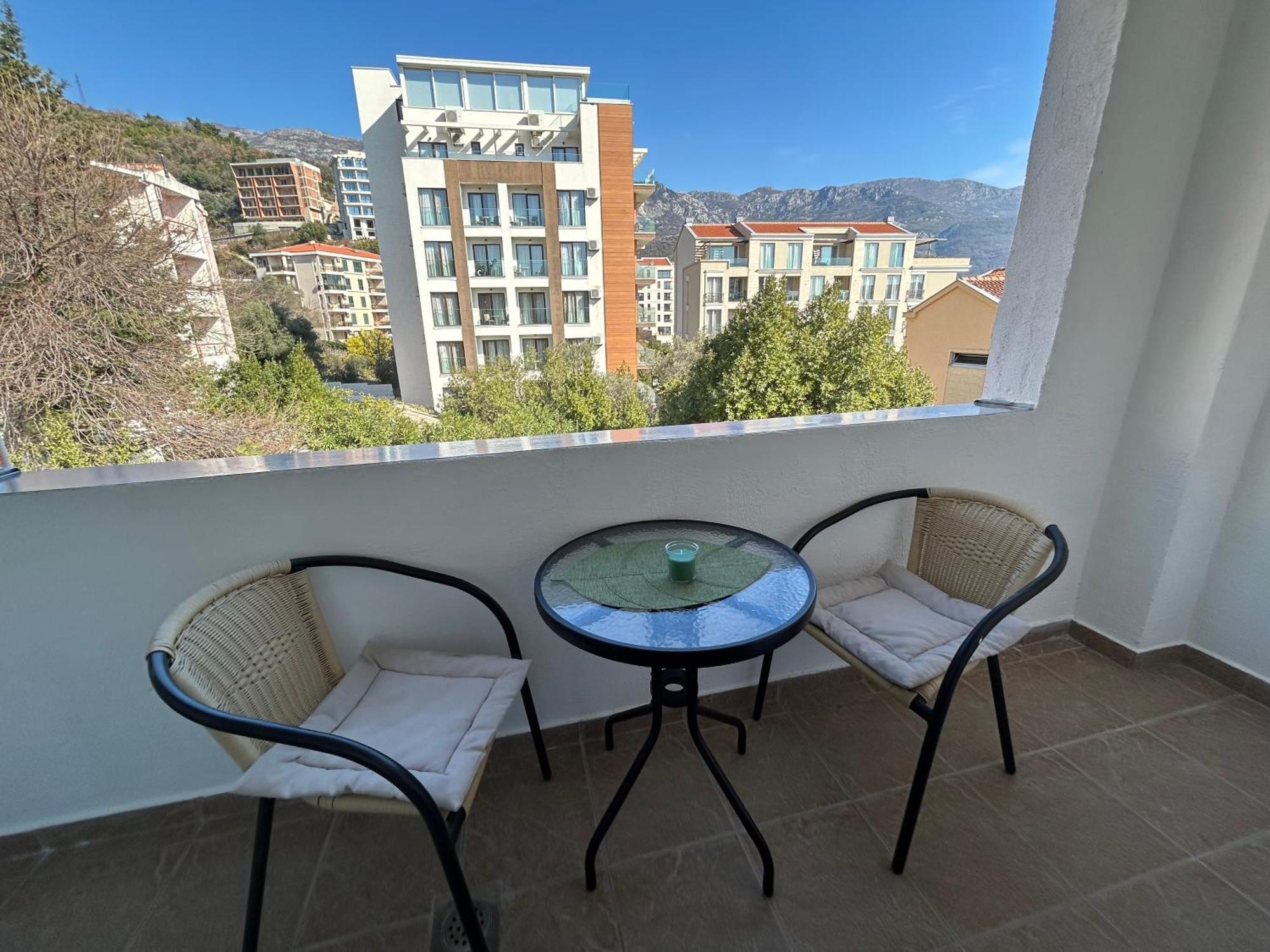 Apartments Mitende بودفا المظهر الخارجي الصورة