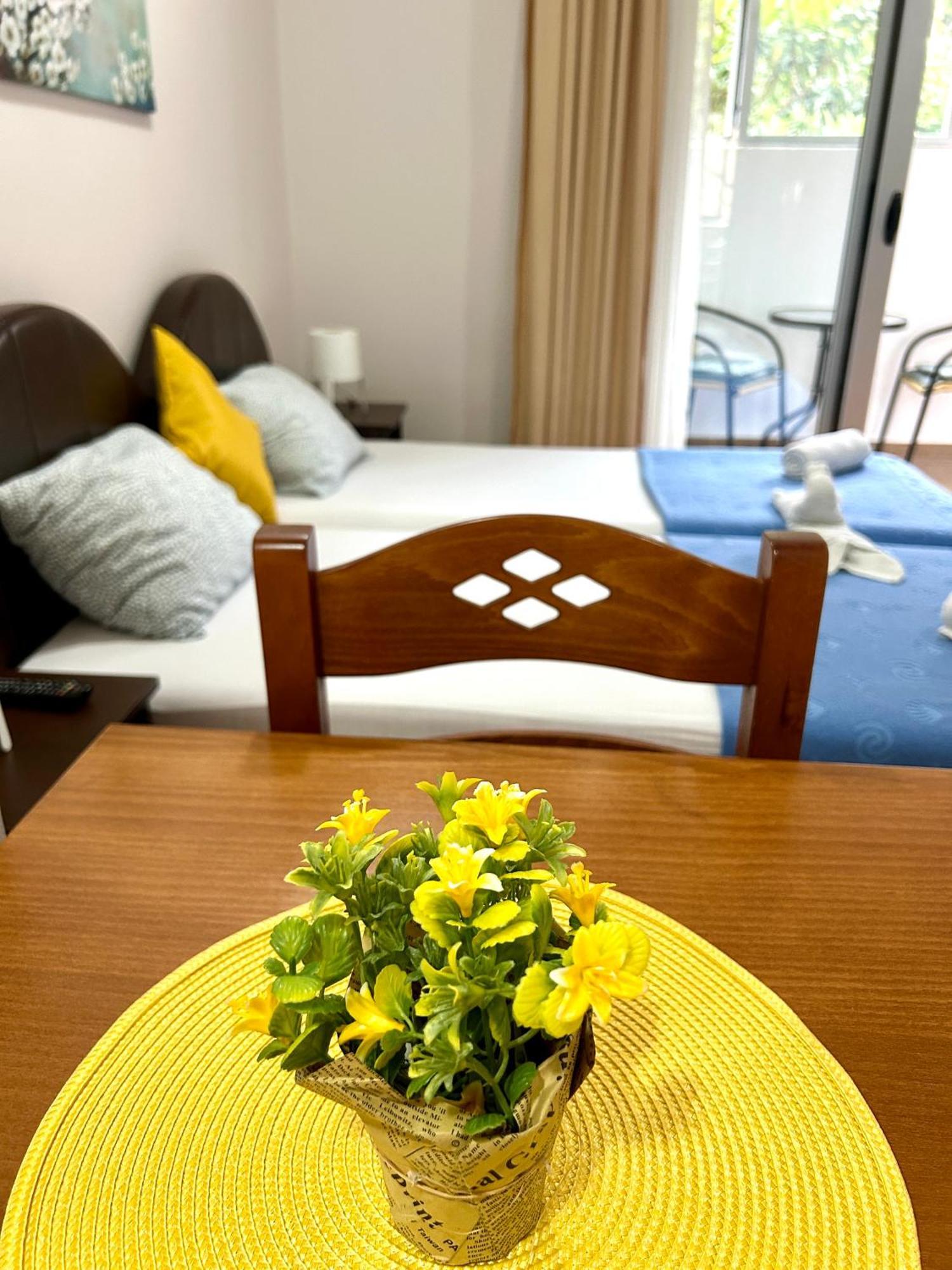 Apartments Mitende بودفا المظهر الخارجي الصورة
