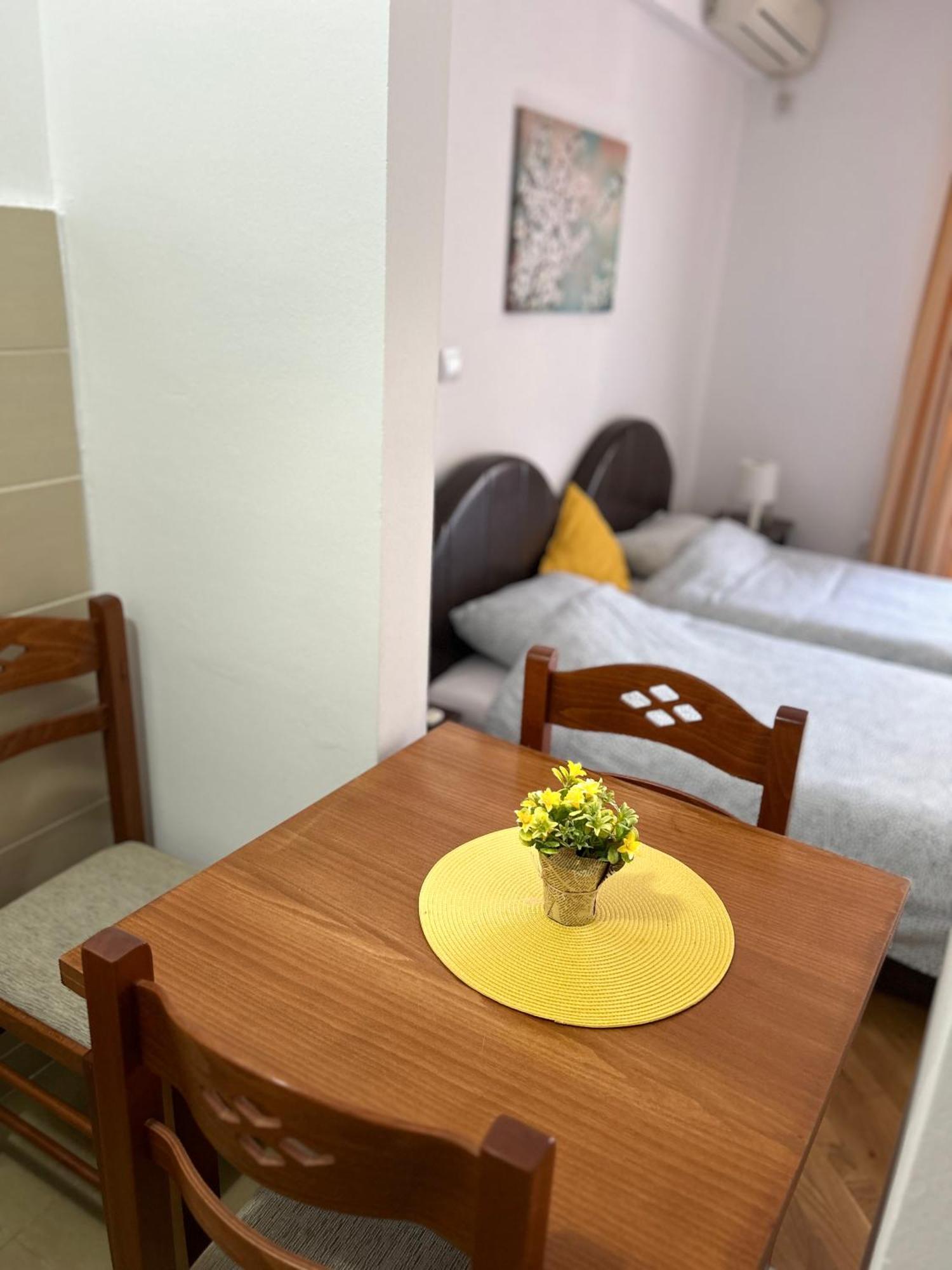 Apartments Mitende بودفا المظهر الخارجي الصورة