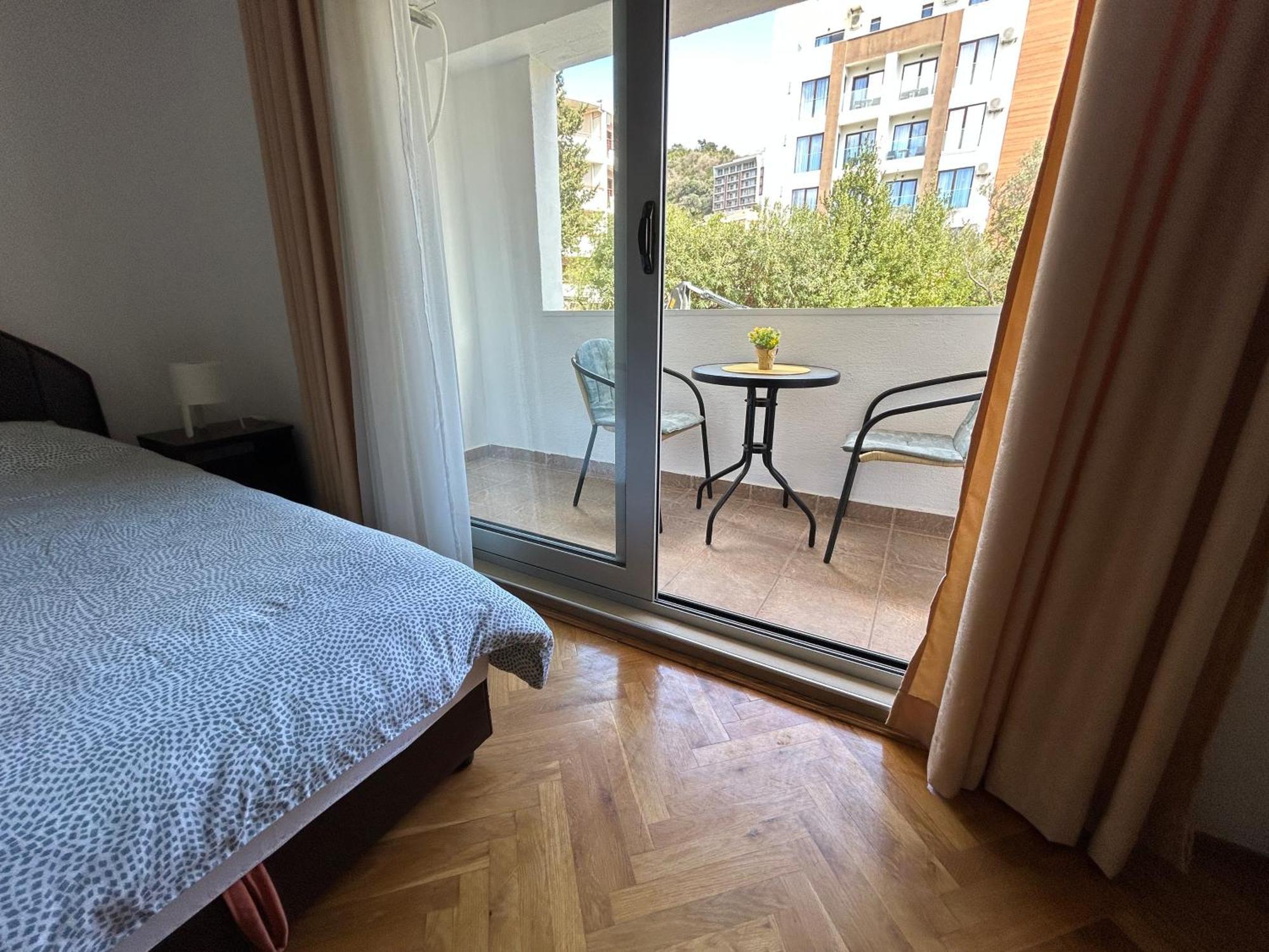 Apartments Mitende بودفا المظهر الخارجي الصورة